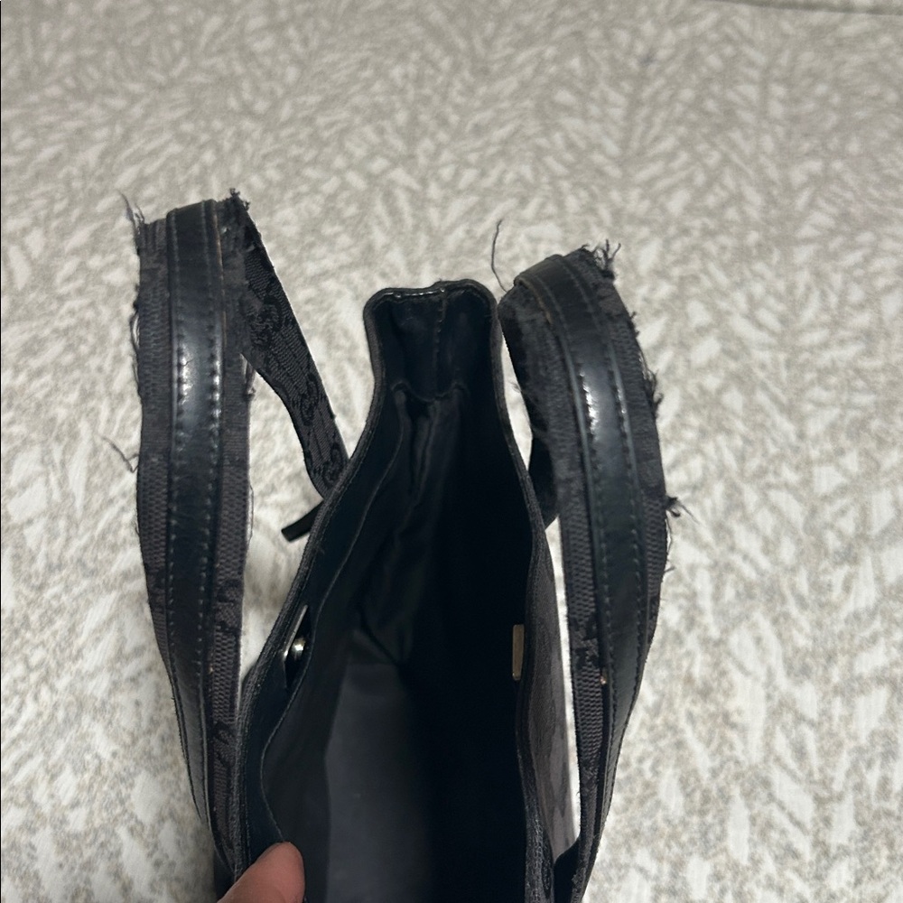 Gucci Black Monogram Tote Bag - Picture 7 of 8